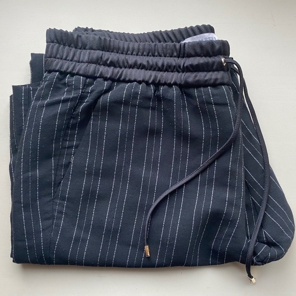 Marella Italian black and white pin stripe pants, Size 10 (US) - Picture 1 of 5